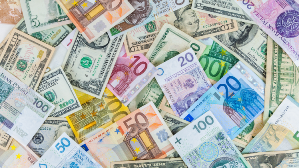توقعات زوج يورو/دولار EUR/USD: ارتفاع فوق 1.1300 مع ترقب الناتج المحلي الإجمالي الألماني 1 زوج يورو/دولار